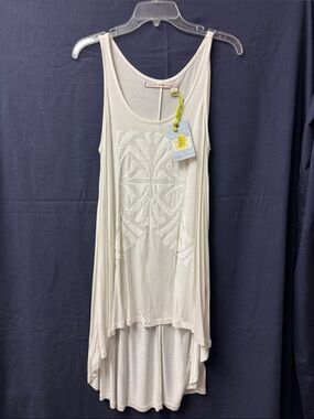 Chelsea & Violet High-Low Tank /Coverup White with Sequins  - Sz M - NWT